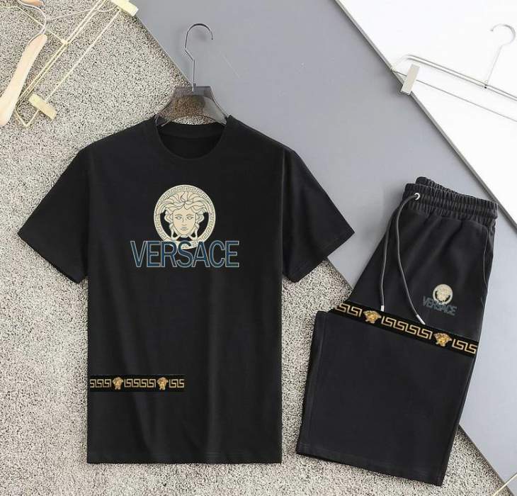 Picture of Versace Shirt Pant Suits _SKUVersaceM-5XL12yn31825101
